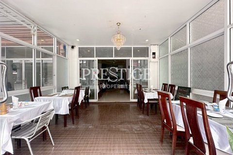 Propriété commerciale à Pattaya, Thaïlande 270 m2 № 198152