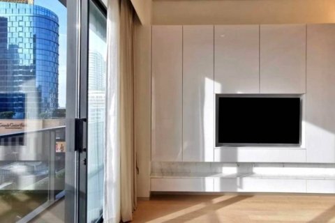 Condo in Bangkok, Thailand, 2 bedrooms № 180842 - photo 2