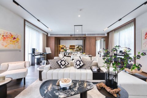 Condo in Bangkok, Thailand, 2 bedrooms  № 180844 - photo 16