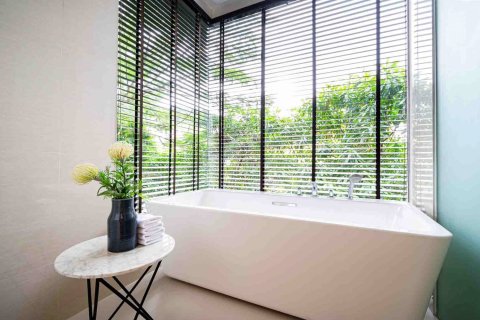 Condo in Bangkok, Thailand, 4 bedrooms  № 180843 - photo 29