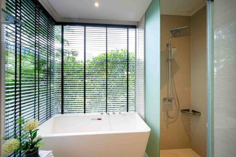 Condo in Bangkok, Thailand, 4 bedrooms  № 180843 - photo 30