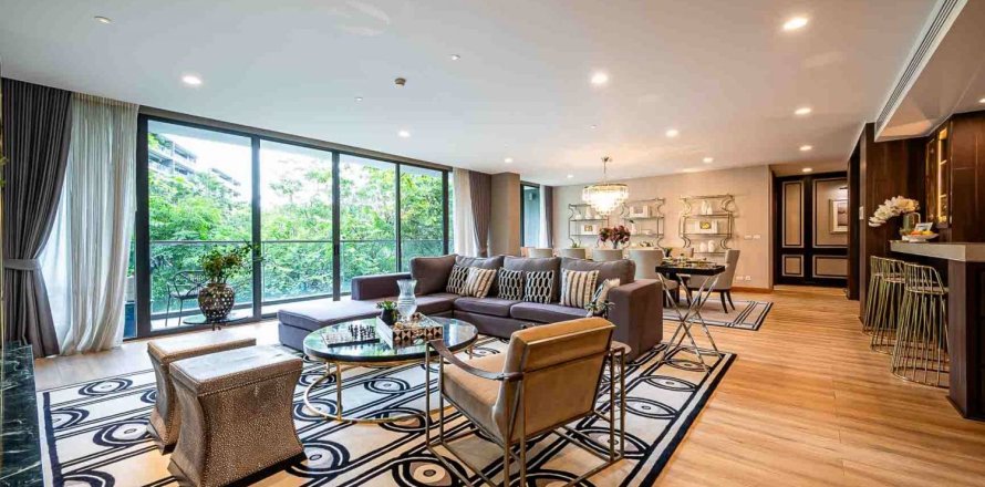 Condo in Bangkok, Thailand, 4 bedrooms  № 180843