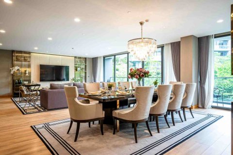 Condo in Bangkok, Thailand, 4 bedrooms  № 180843 - photo 3