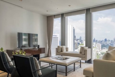 Condo in Bangkok, Thailand, 3 bedrooms  № 180845