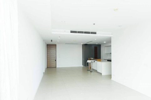 Condo in Bangkok, Thailand, 2 bedrooms  № 180847 - photo 8