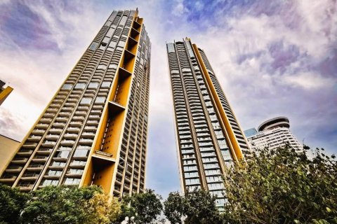 Condo in Bangkok, Thailand, 2 bedrooms  № 180848 - photo 16