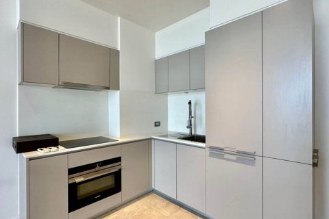 Condo in Bangkok, Thailand, 2 bedrooms  № 180848 - photo 11