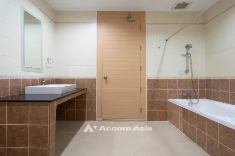 Condominio de 3 dormitorios en Watthana, Bangkok, Tailandia № 215143 - foto 8