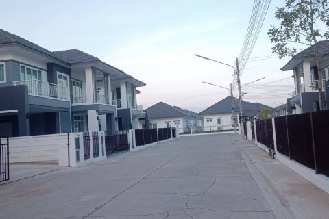 Дом в Накхонратчасиме, Таиланд с 4 спальнями № 145058 - фото 8