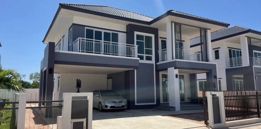 Дом в Накхонратчасиме, Таиланд с 4 спальнями № 145058