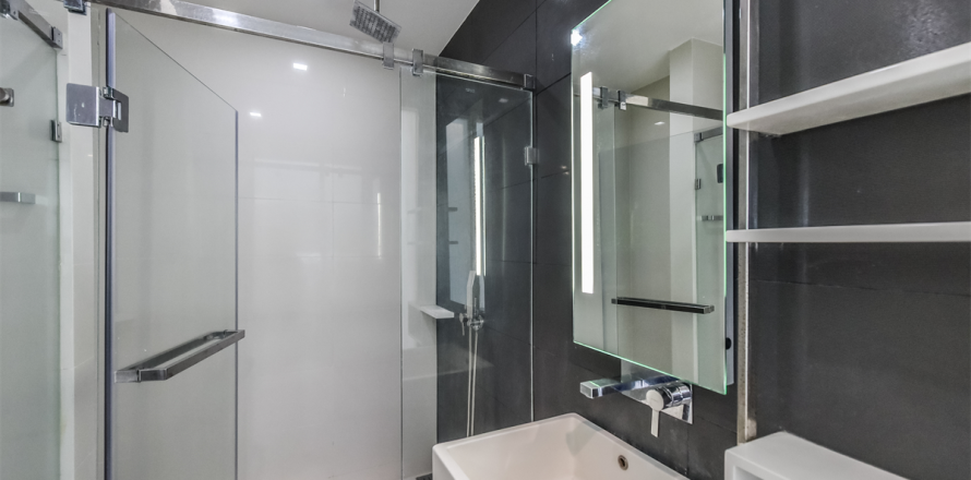 Condo à Bangkok, Thaïlande, 2 chambres  № 184616