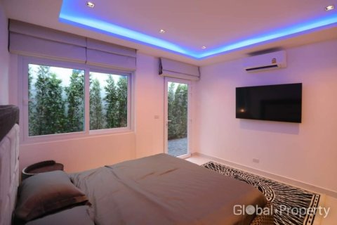 Дом в Паттайе, Таиланд с 7 спальнями № 155277 - фото 28