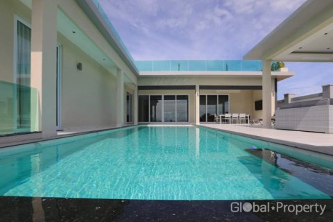 Дом в Паттайе, Таиланд с 7 спальнями № 155277 - фото 5