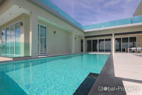 Дом в Паттайе, Таиланд с 7 спальнями № 155277 - фото 6