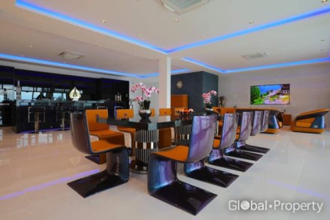 Дом в Паттайе, Таиланд с 7 спальнями № 155277 - фото 15