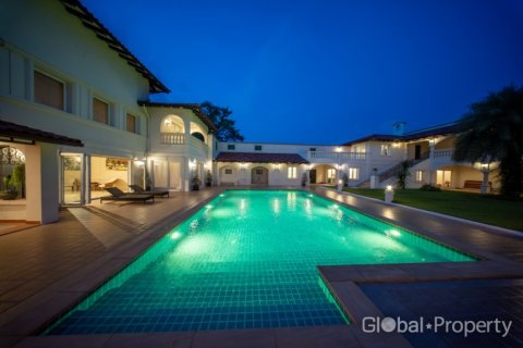 Maison à Pattaya, Thaïlande 6 chambres № 155279 - photo 25