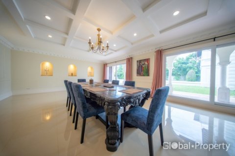 Maison à Pattaya, Thaïlande 6 chambres № 155279 - photo 9