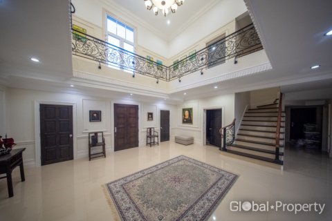 Maison à Pattaya, Thaïlande 6 chambres № 155279 - photo 8