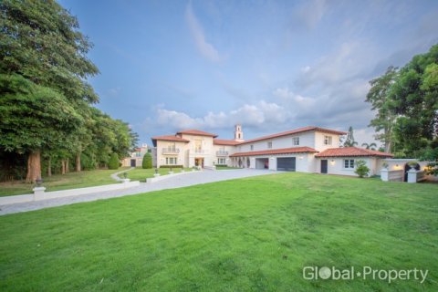 Maison à Pattaya, Thaïlande 6 chambres № 155279 - photo 2