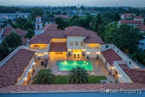 Maison à Pattaya, Thaïlande 6 chambres № 155279 - photo 24