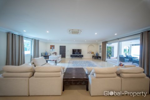 Maison à Pattaya, Thaïlande 6 chambres № 155279 - photo 14