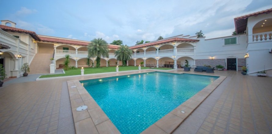 Maison à Pattaya, Thaïlande 6 chambres № 155279