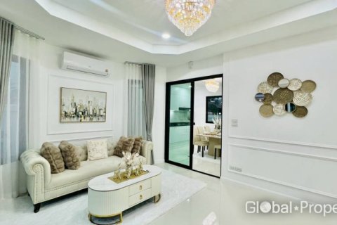 Дом в Паттайе, Таиланд с 4 спальнями № 155276 - фото 6