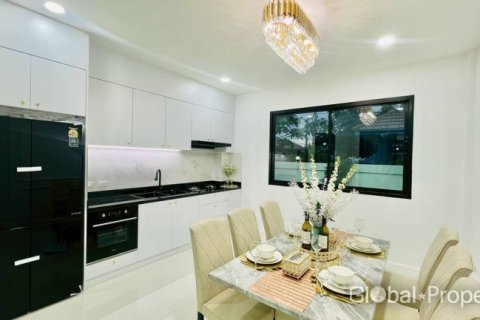 Дом в Паттайе, Таиланд с 4 спальнями № 155276 - фото 8