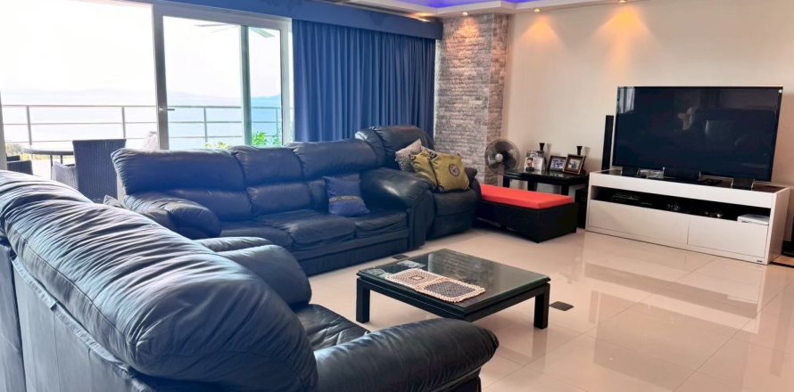 Apartment in Pattaya, Thailand 3 rooms № 150944