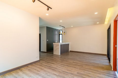 House in Phuket, Thailand 4 bedrooms № 138162 - photo 29