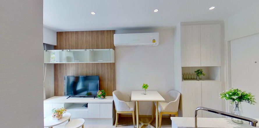 Studio in the Condo in Watthana, Bangkok, Thailand  № 138163