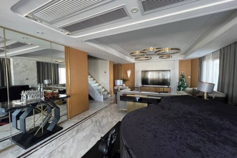 Дуплекс в Бангкоке, Таиланд с 3 спальнями  № 144423 - фото 1