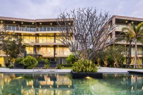 Condo in Cha-am, Thailand, 2 bedrooms  № 144426 - photo 1