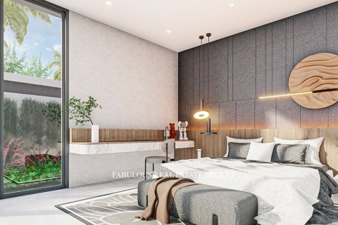 Villa in Ko Kaeo, Thailand 4 bedrooms № 179658 - photo 3
