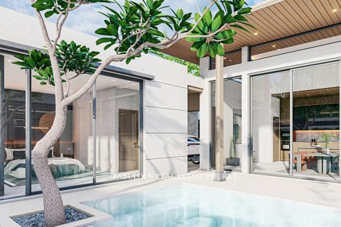 Villa in Ko Kaeo, Thailand 4 bedrooms № 179658 - photo 8