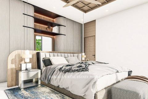 Villa in Ko Kaeo, Thailand 4 bedrooms № 179658 - photo 9