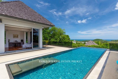 Villa in Bang Tao, Thailand 5 bedrooms № 179664 - photo 14