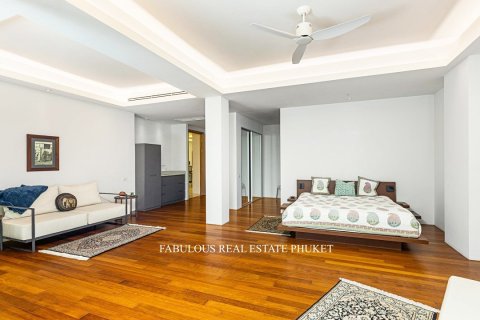 Villa in Bang Tao, Thailand 5 bedrooms № 179664 - photo 8