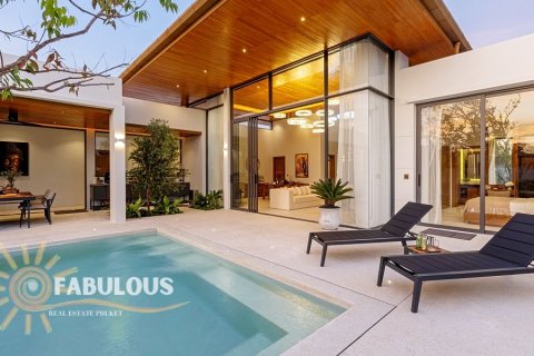 Villa in Bang Tao, Thailand 4 bedrooms № 179659