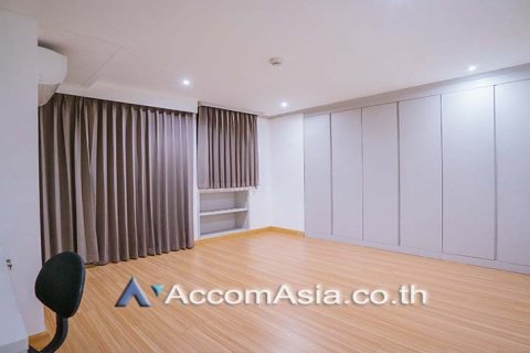 Duplex in Watthana, Bangkok, Thailand 3 Schlafzimmer № 216789 - Foto 8