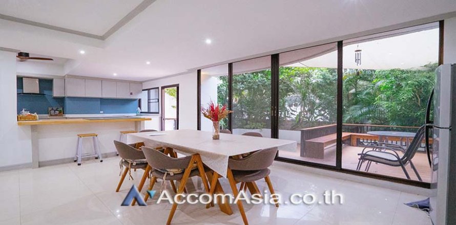 Duplex in Watthana, Bangkok, Thailand 3 Schlafzimmer № 216789