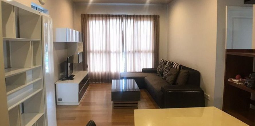 Condo à Khlong San, Bangkok, Thaïlande, 2 chambres  № 158267