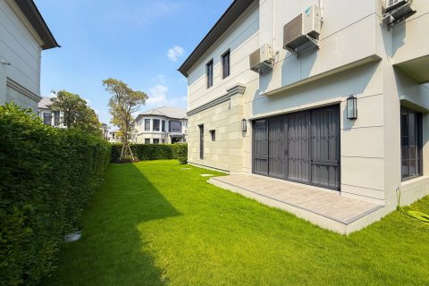 House in Bang Kapi, Bangkok, Thailand 4 bedrooms № 158266 - photo 7