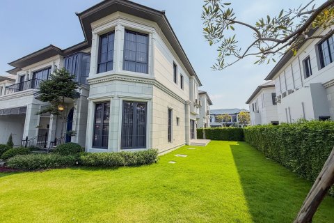 House in Bang Kapi, Bangkok, Thailand 4 bedrooms № 158266 - photo 6