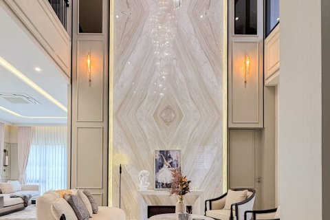 House in Bang Kapi, Bangkok, Thailand 4 bedrooms № 158266 - photo 15