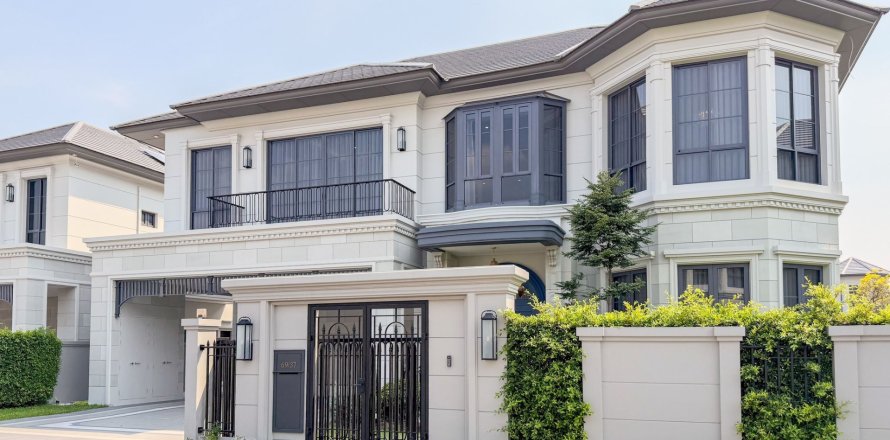 House in Bang Kapi, Bangkok, Thailand 4 bedrooms № 158266