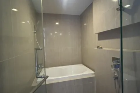 Eigentumswohnung in Watthana, Bangkok, Thailand, 3 Schlafzimmer № 214934 - Foto 13