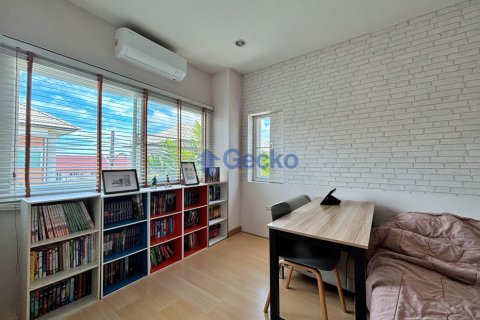 House in Pattaya, Thailand 3 bedrooms № 199583 - photo 14