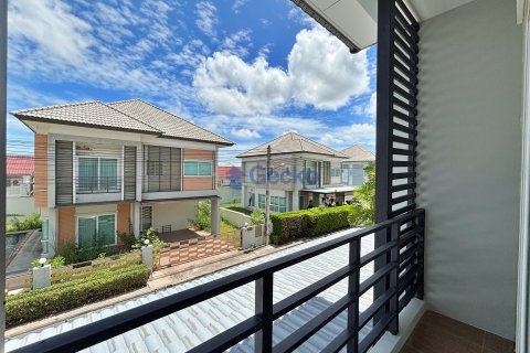 House in Pattaya, Thailand 3 bedrooms № 199583 - photo 27