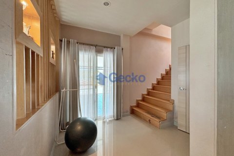 House in Pattaya, Thailand 3 bedrooms № 199583 - photo 10